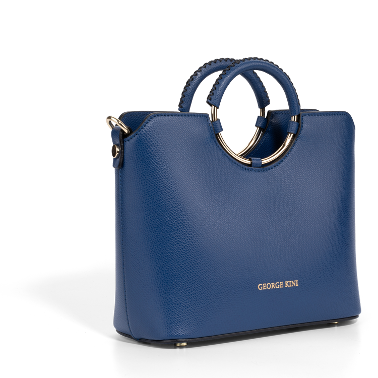 Синяя сумка. Предметная фотостудия Urban Duck